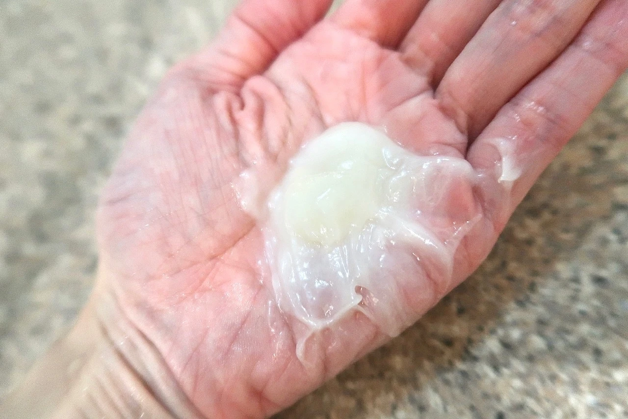 【髪のダメージケア迷子の方必見！イオンの補修力で補修。黒TSUBAKI +金のヘアマスク】_8_2