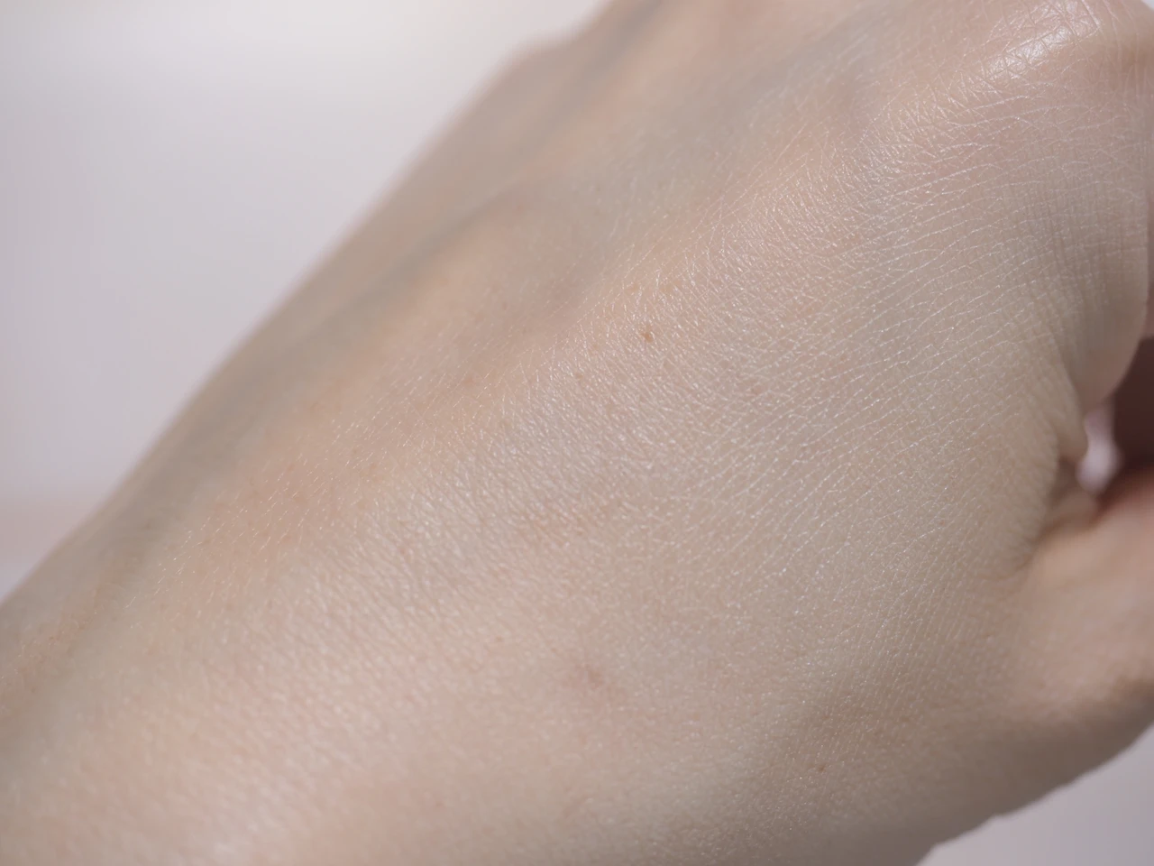 【UVケア】いつものスキンケアに＋1！カバーマーク トリートメント デイ クリームでハリケアしながら日焼け対策！_3_3