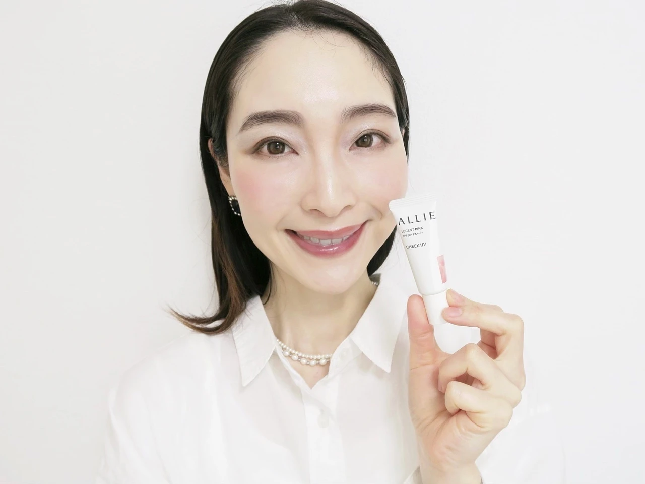 アリィー　クロノビューティ　カラーオンUV　＜01 LUCENT PINK＞