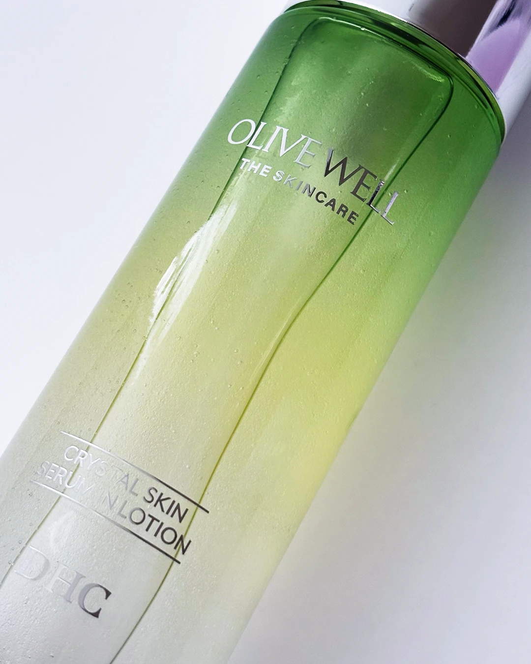 DHC初、1本2役の濃密セラム。潤いと透明感を叶えるクリスタルスキン 美容液 ローション
_2_1