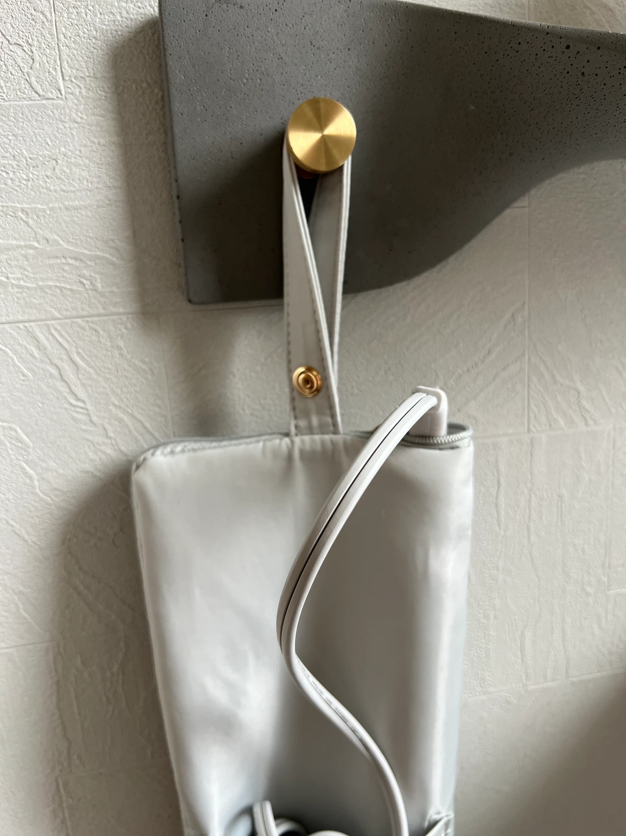 【ヘアアイロン】サロン帰り級になれちゃう！潤うヘアアイロンでツヤ髪作り_3_3