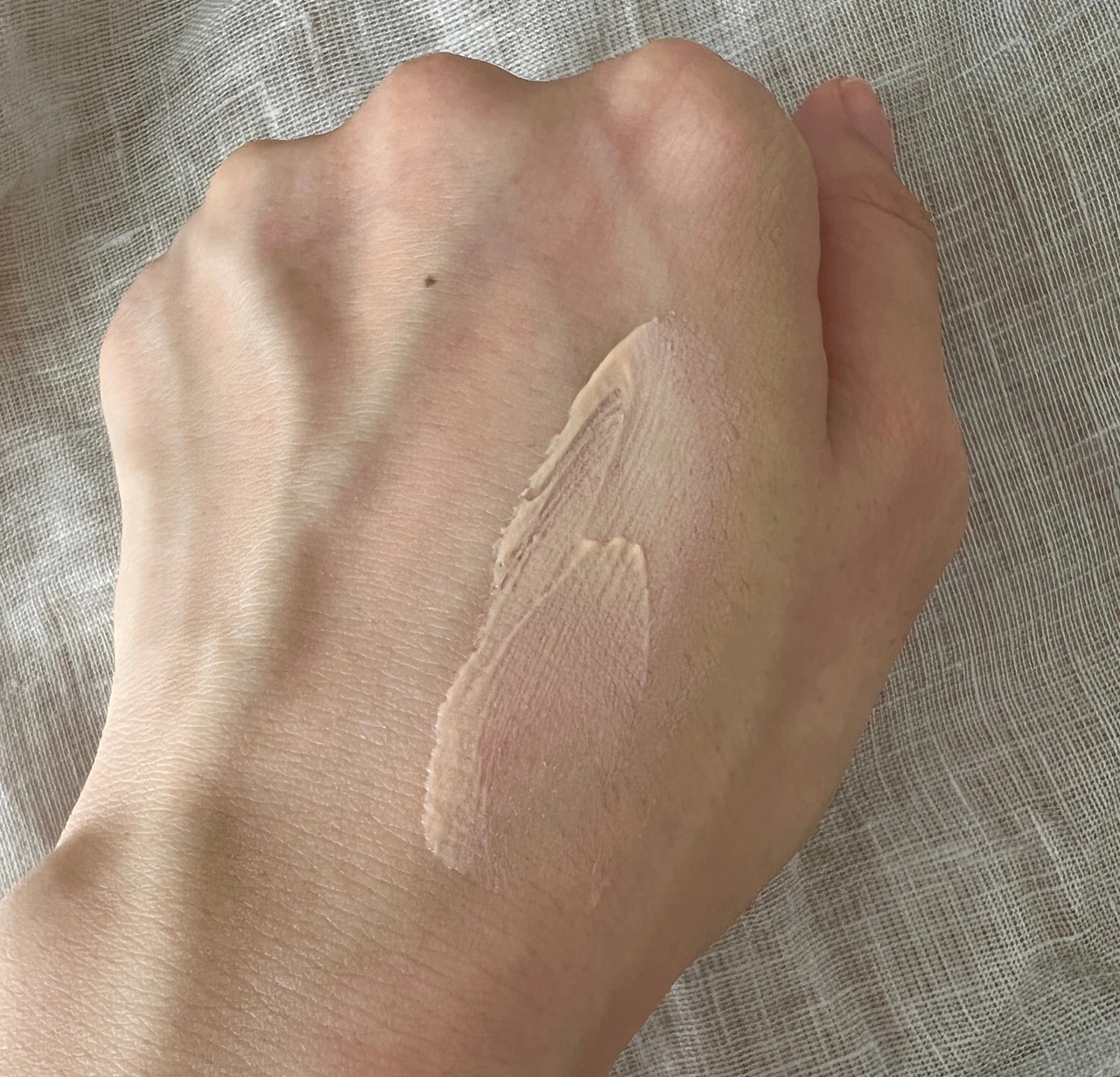 【&be(アンドビー)】2022年上半期ベスコス(トーンアップ下地部門)受賞！UVケアしながら簡単キレイにツヤ肌をつくるならこれ！「&be UVプライマー」_2_2