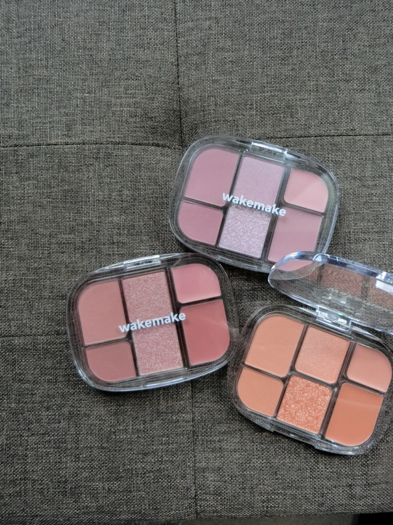 【おすすめ韓国コスメ】ウェイクメイク（WAKEMAKE）ソフトシアーマルチパレット_1