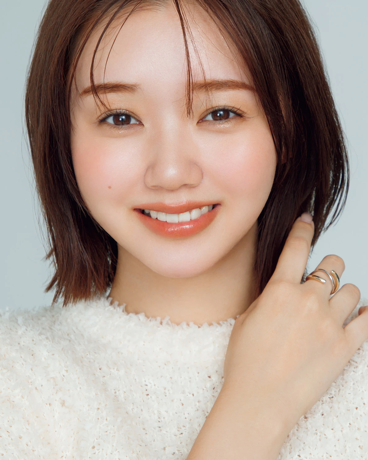 セザンヌの新リップ　薄膜オレンジ×オーバーライン で女っぽヘルシーに