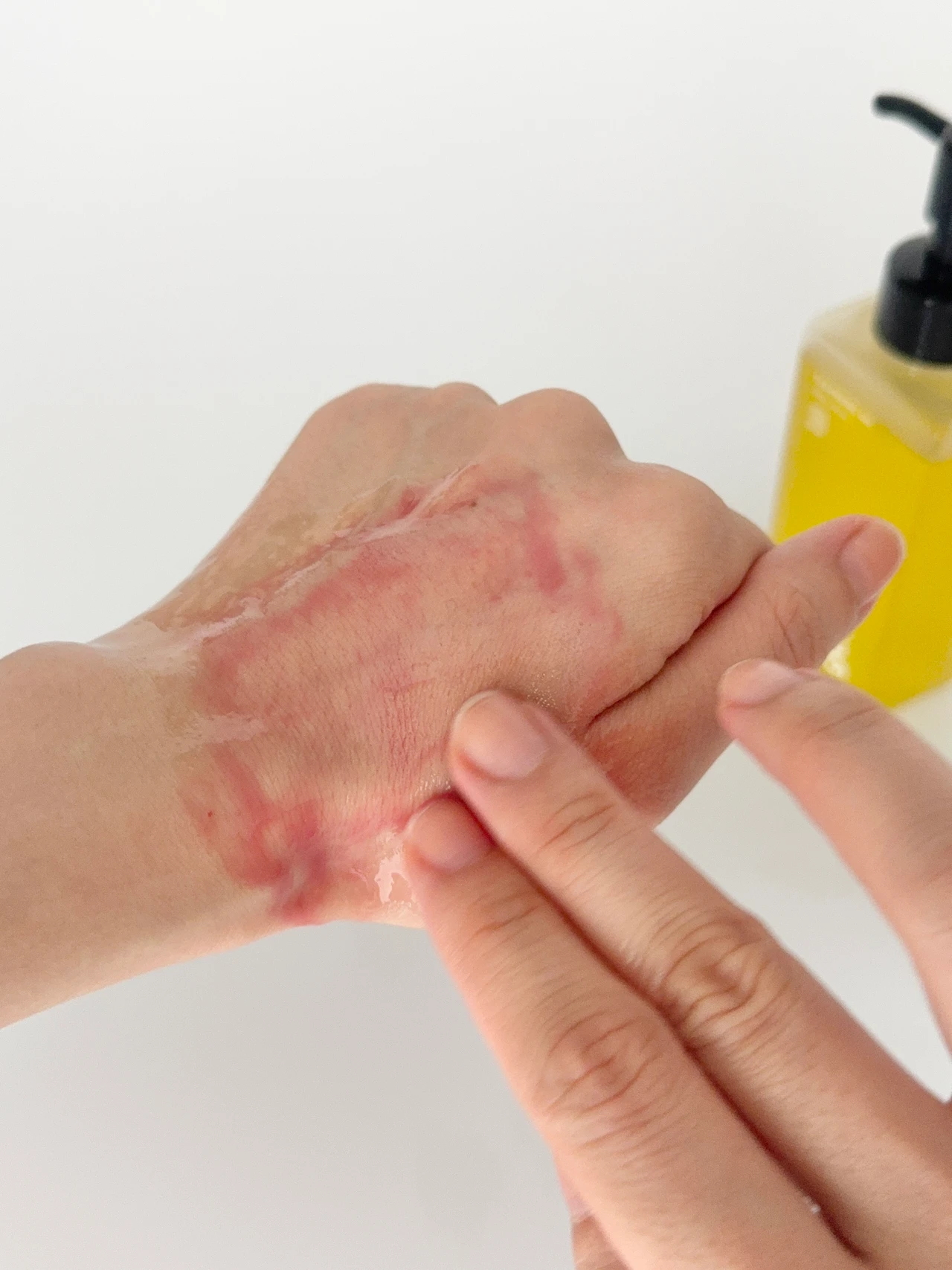 美容液オイル級のしっとり感！【Be クレンジングオイル C】_3_2