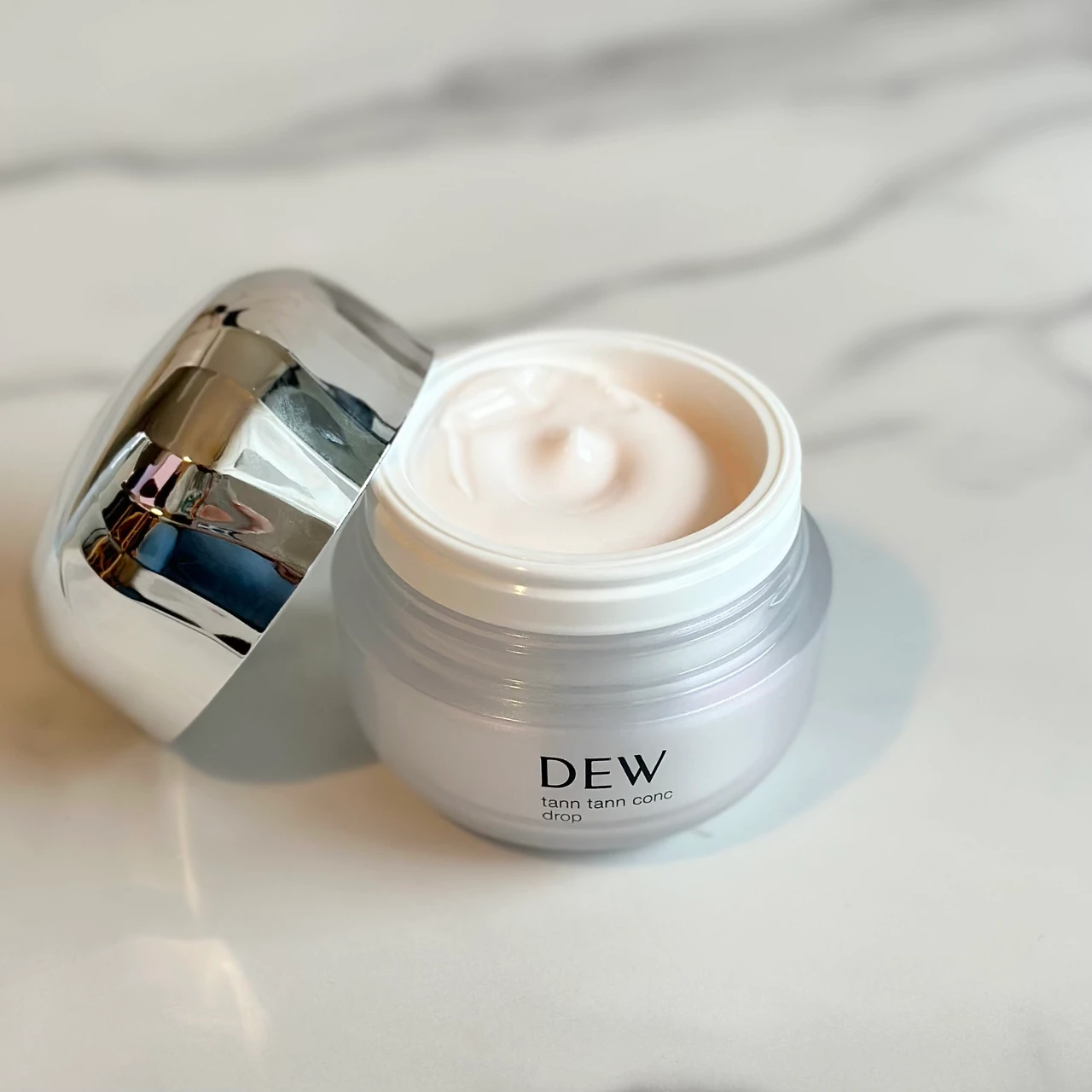 DEW タンタンコンクドロップ パッケージ