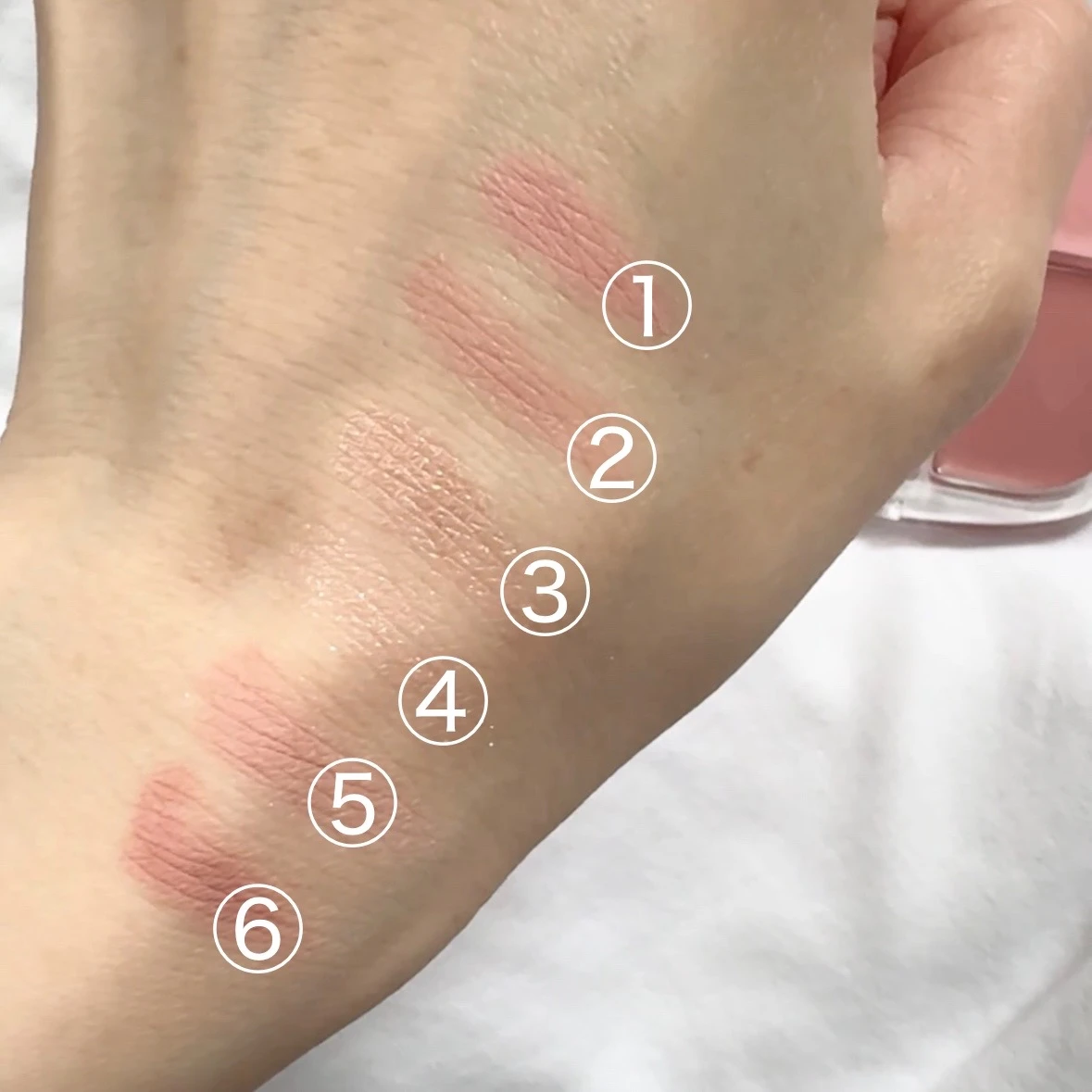 40代からの透明感メイク。WAKEMAKEのマルチパレットで叶えるシアーな仕上がり。_2_2