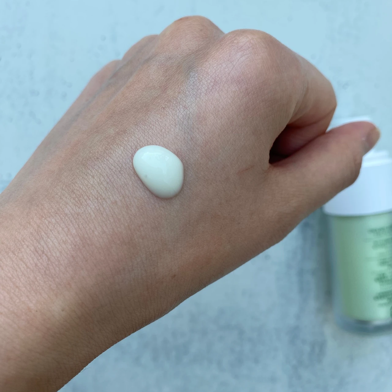 ＼レチノール初心者さんに推す／気になる毛穴にアプローチ！シカレチA エッセンス0.1_4