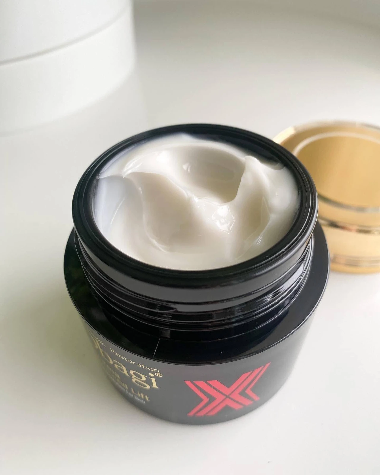 【オバジX ダーマアドバンスドリフト】ハリと弾力がほしい！SNSでも話題の［ゆるみ補正クリーム］_2