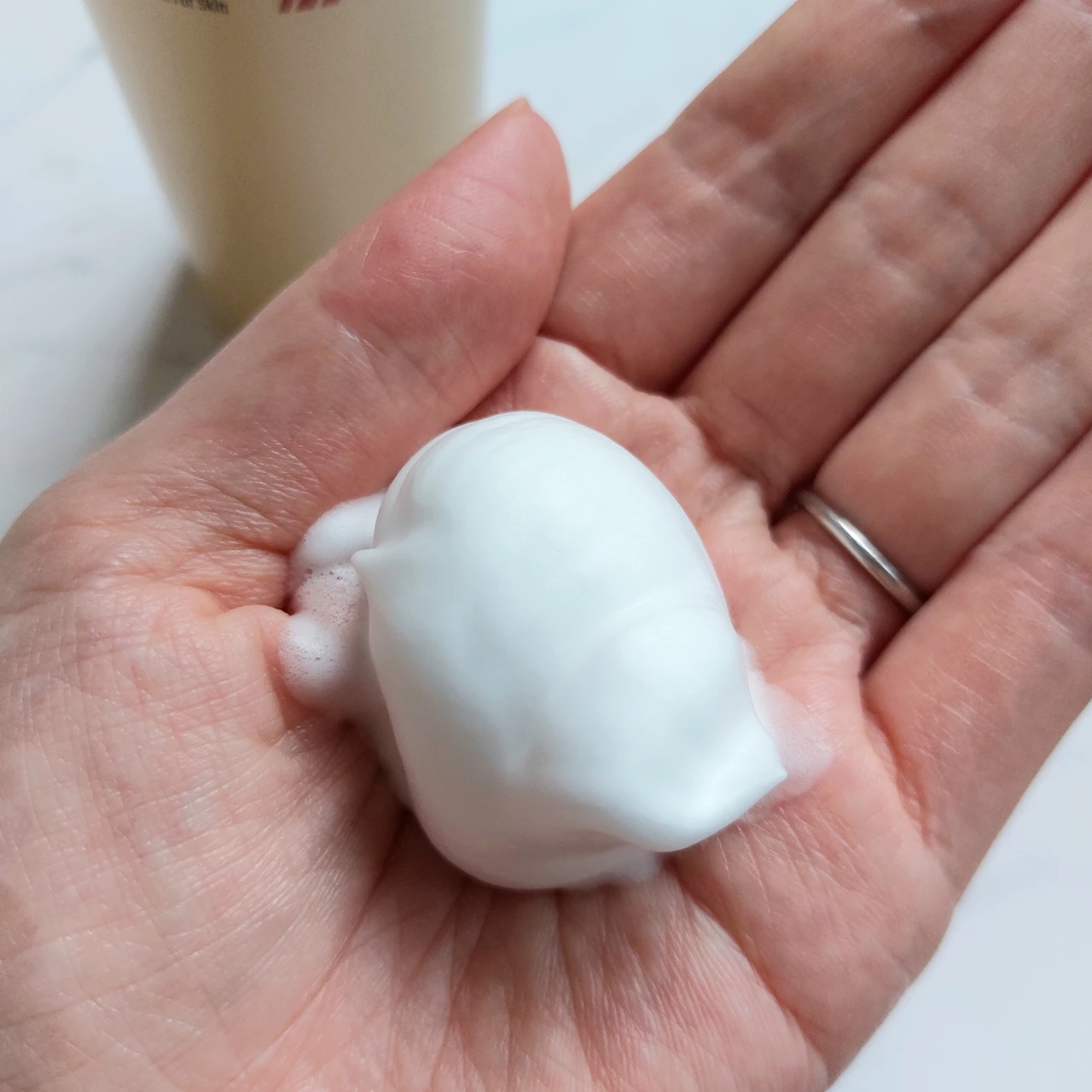 オバジX フレームリフトムースウォッシュ テクスチャー