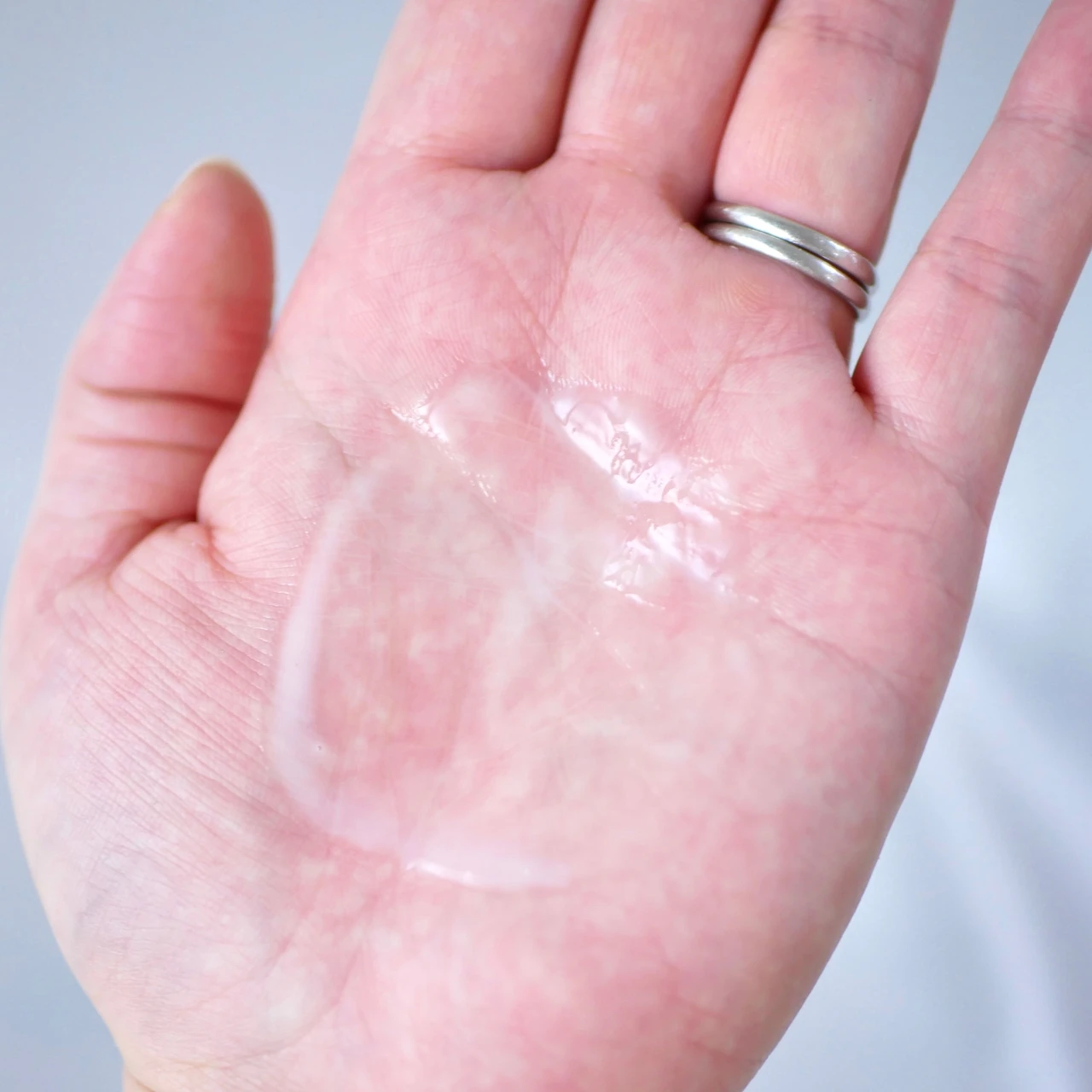 RISM(リズム)カーミング ミルクエッセンス テクスチャー