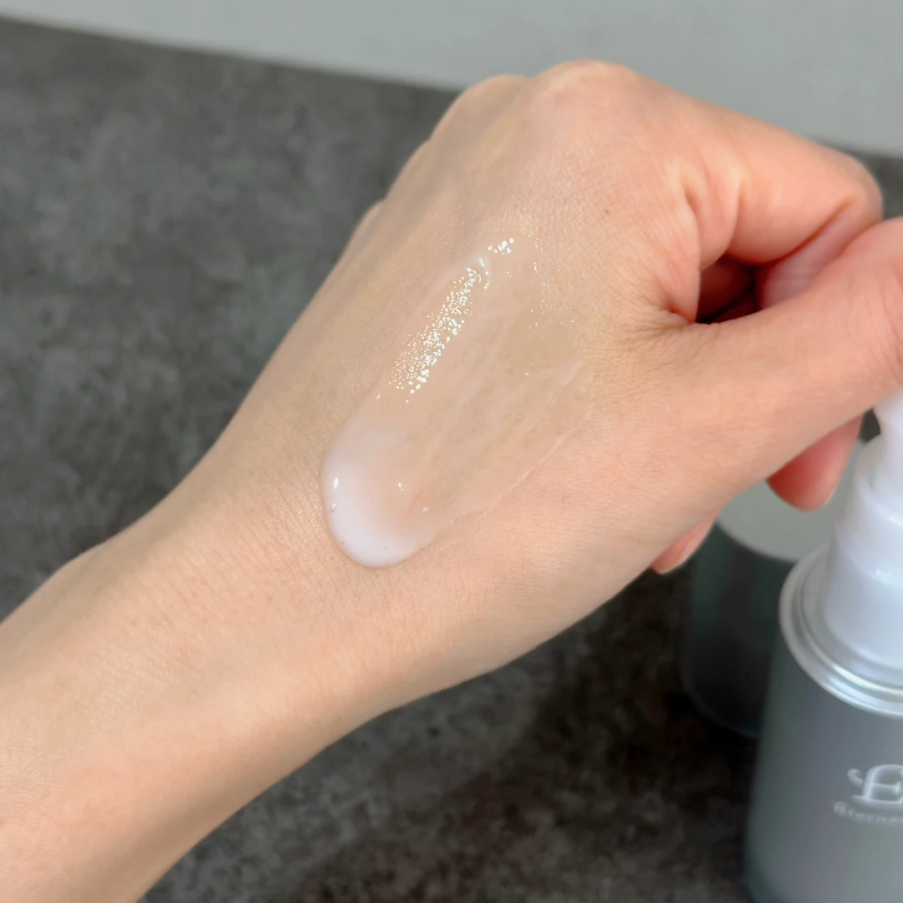 ”時”を忘れる美容液【エテルナム　セラム】で本来のハリツヤ肌へ導く✨_3_2