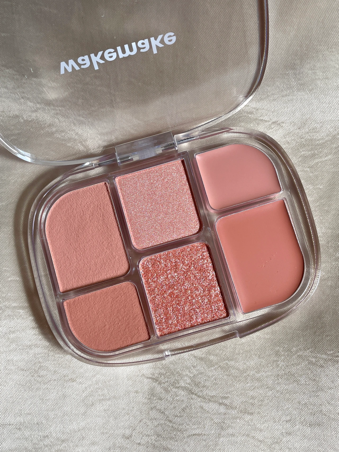 wakemake、アイシャドウ、韓国コスメ