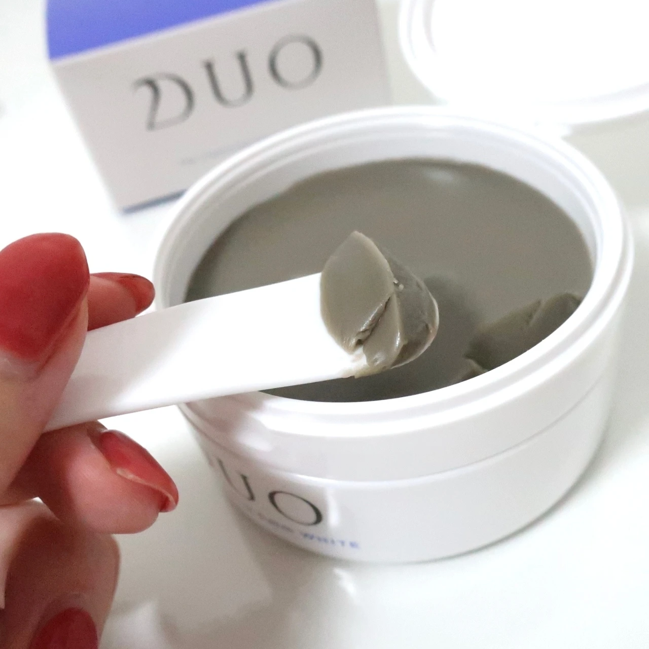 熱ではなく圧で溶ける!DUOのバームクレンジング_3