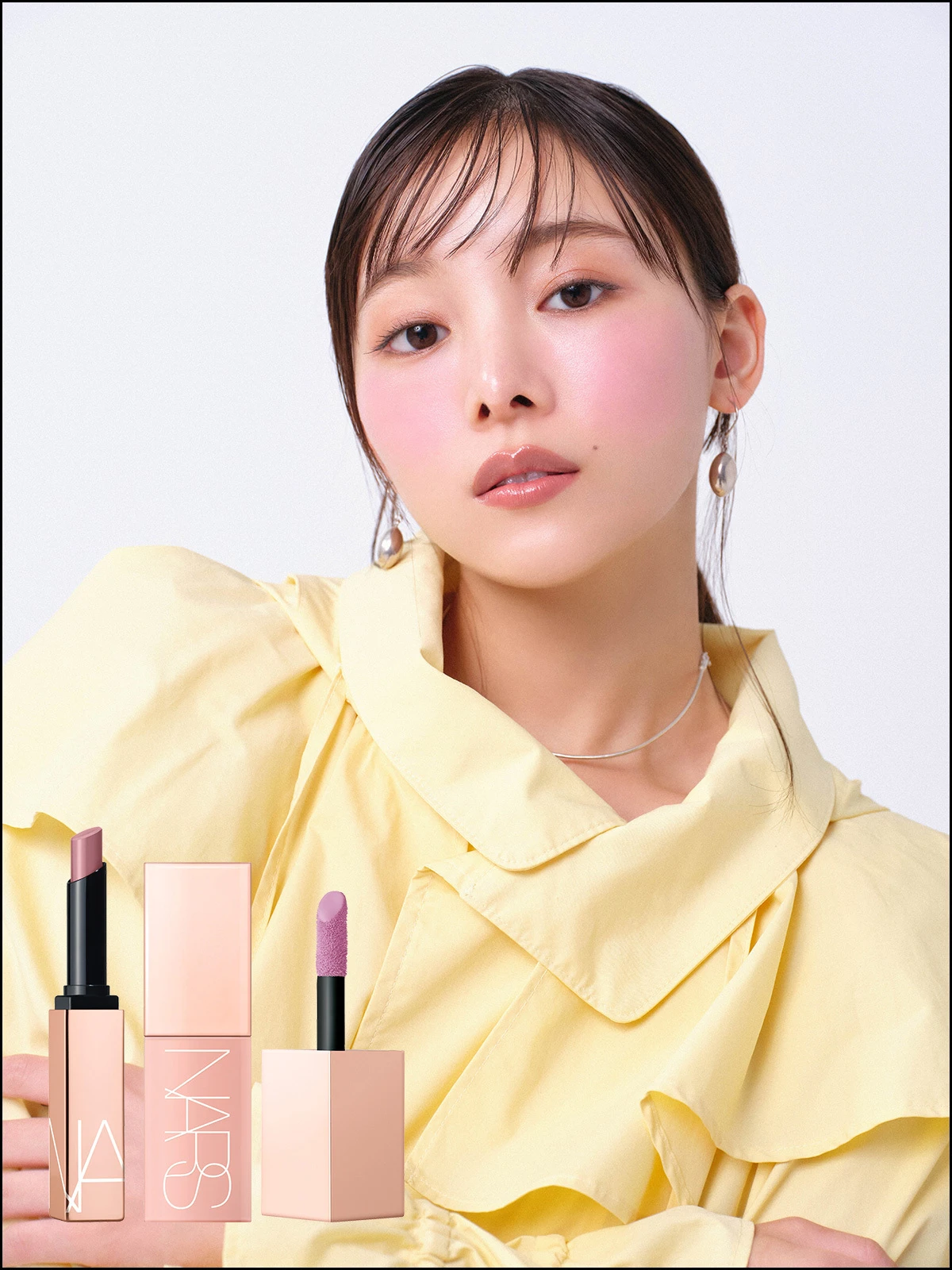 NARS×稲垣莉生「アフターグロー」のチーク&リップで、じゅわり甘く艶めいて_4