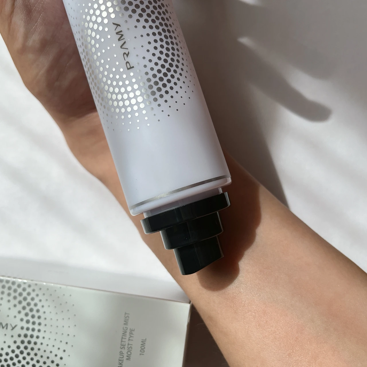 保湿もオイルコントロールも叶う！初秋に使いたいセッティングミスト【プラミー メイクアップセッティングミスト】_3_2