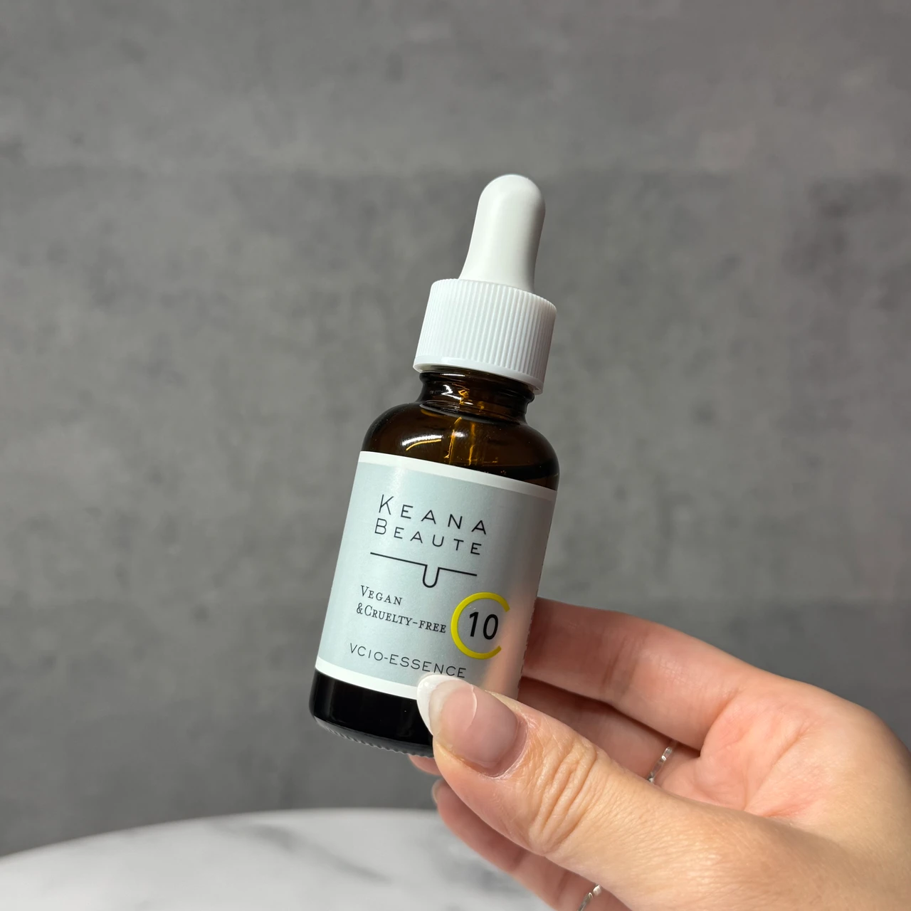 ケアナボーテ VC10濃美容液