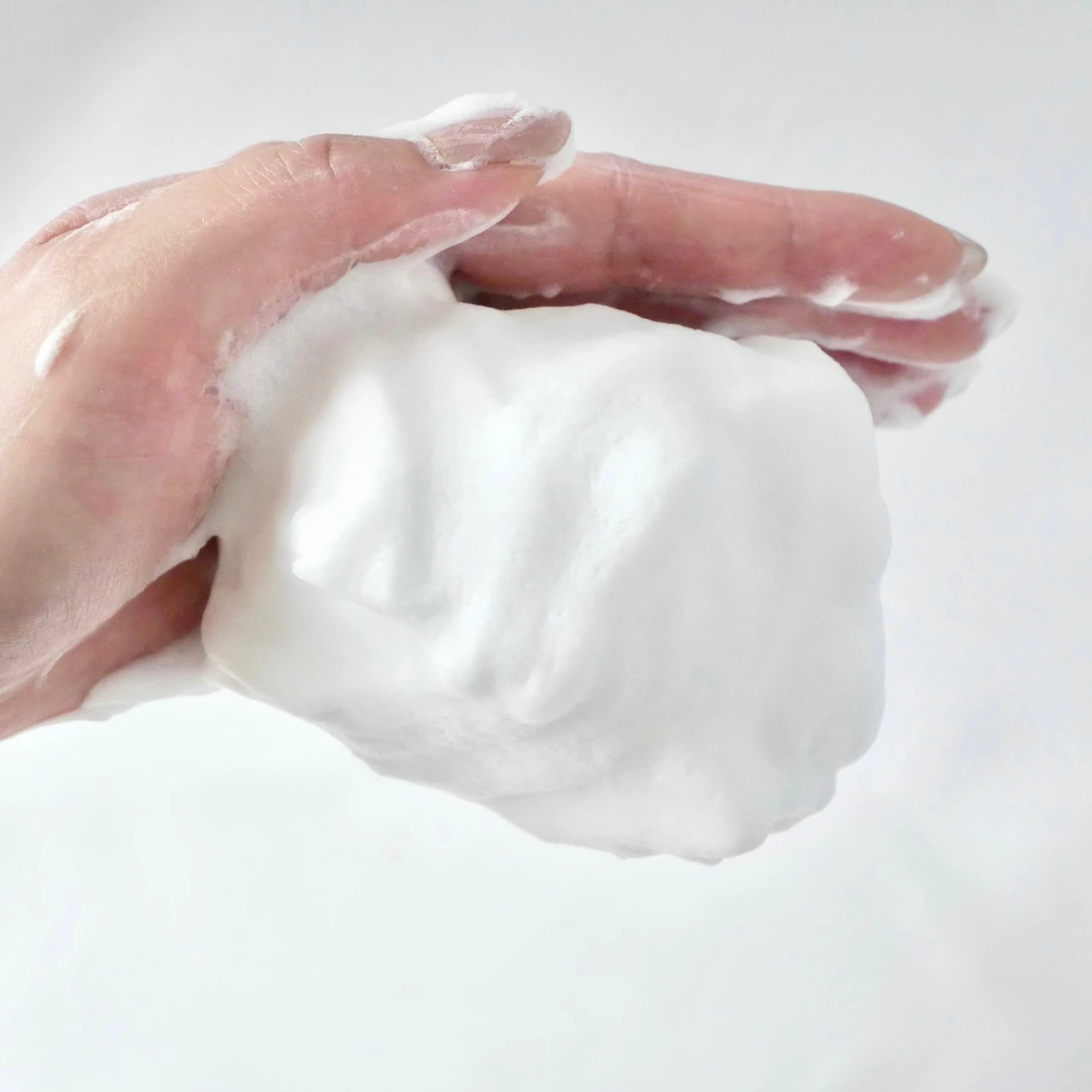 ARSOA(アルソア)クイーンシルバー 洗顔石鹸 泡