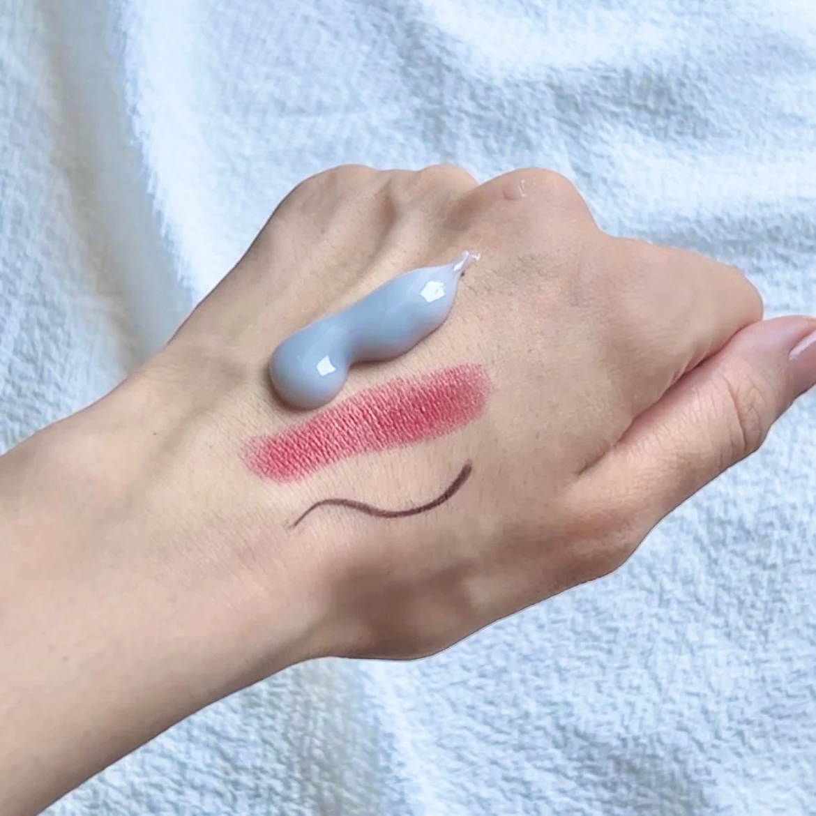 【ドロアス】泥パワーで美肌ケア！メイク汚れも皮脂汚れもしっかり吸着洗浄。やさしくうるおう肌へ♪_2_1