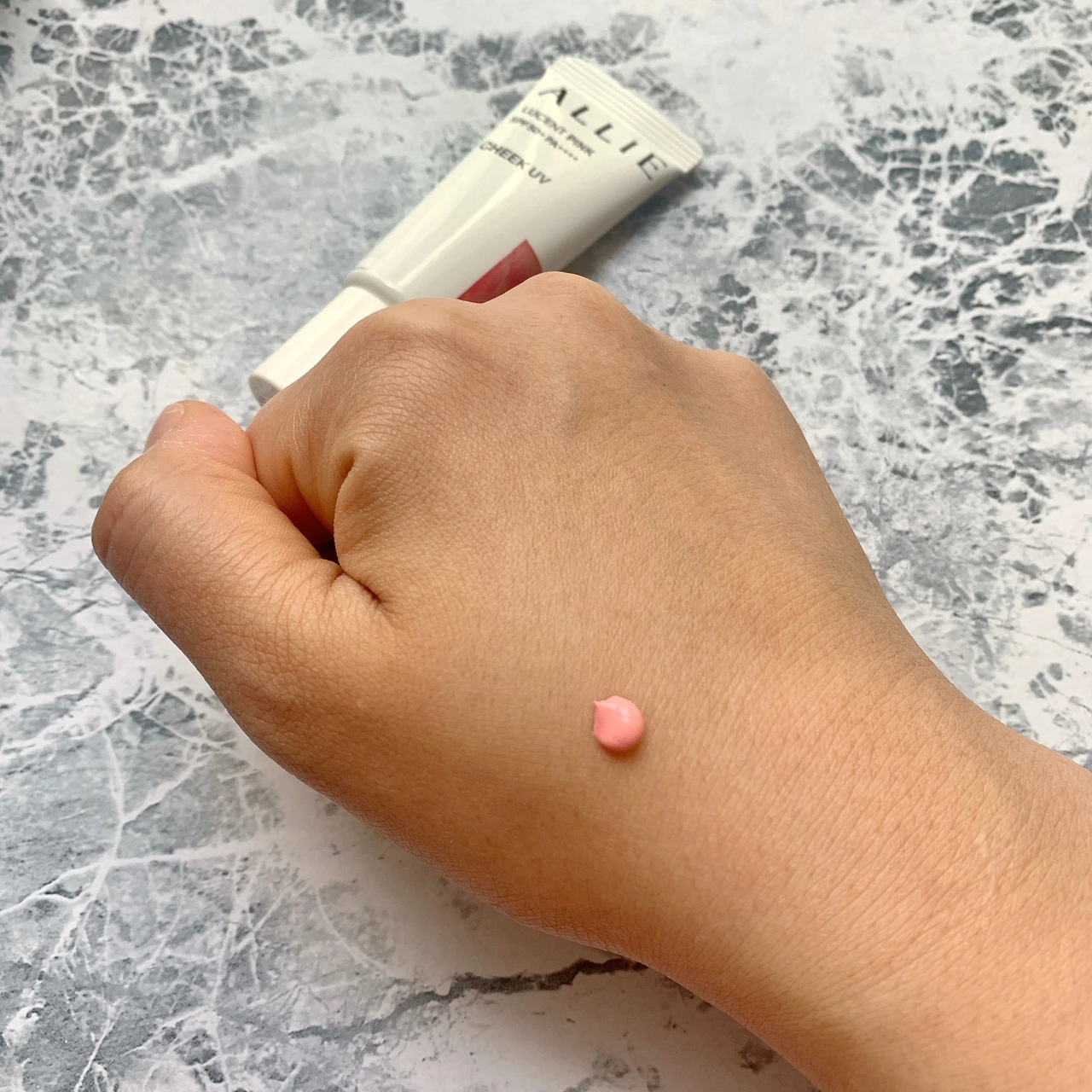 アリィーのUVチークとノーファンデUVがすごいという話♡_2