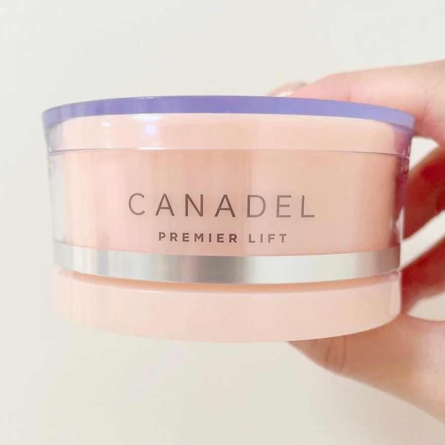 【時短ケア】厳選した成分を1ステップに凝縮したオールインワン
カナデル プレミアリフト_1_1