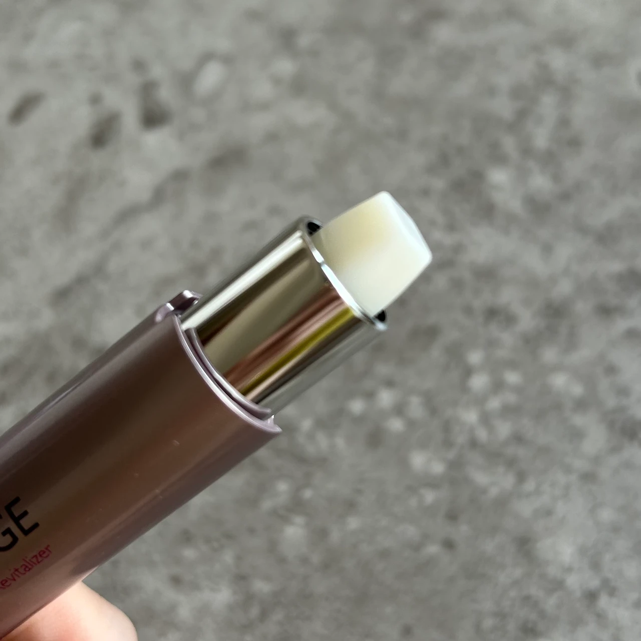 アイゾーン ダブルリバイタライザー　テクスチャー