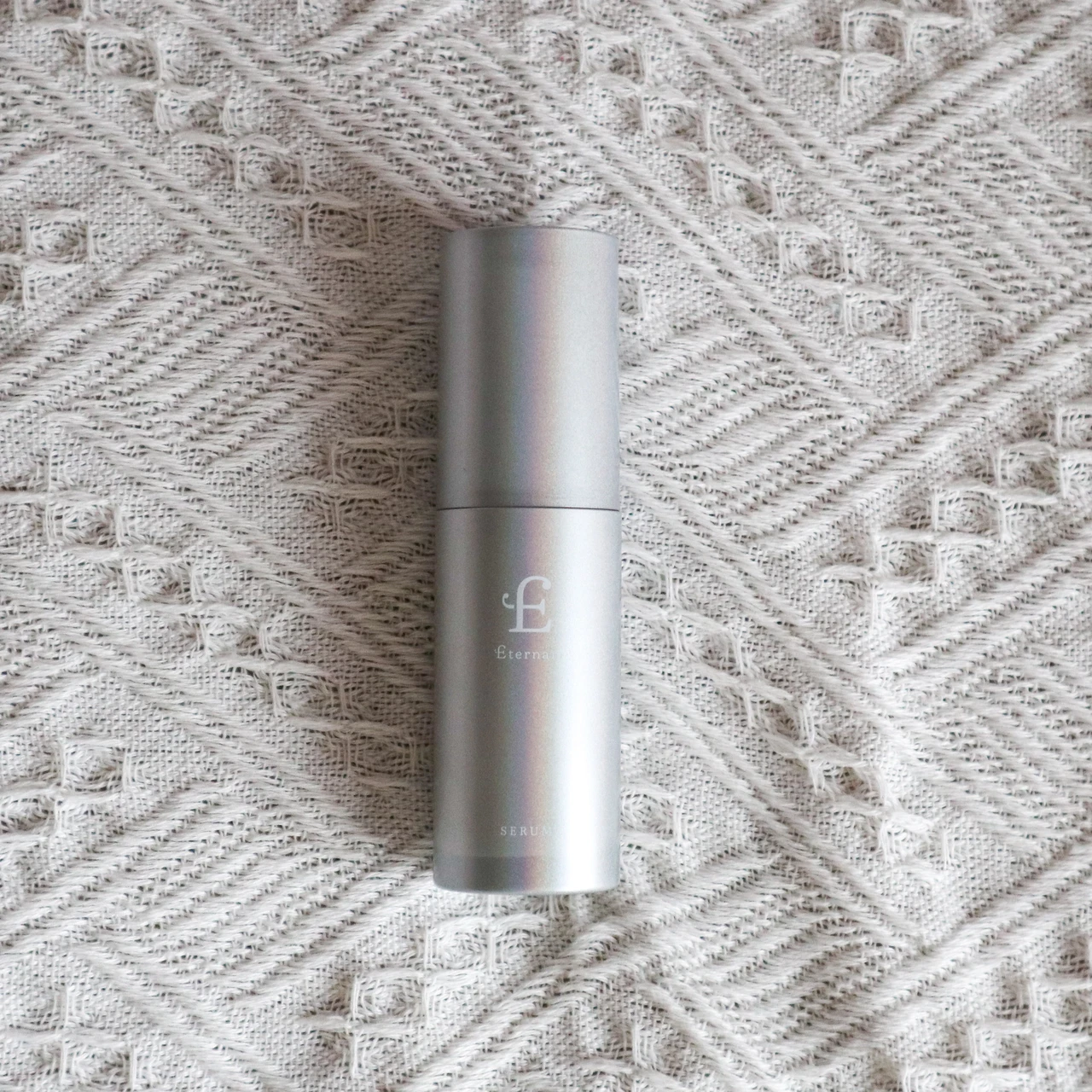 エテルナム セラム