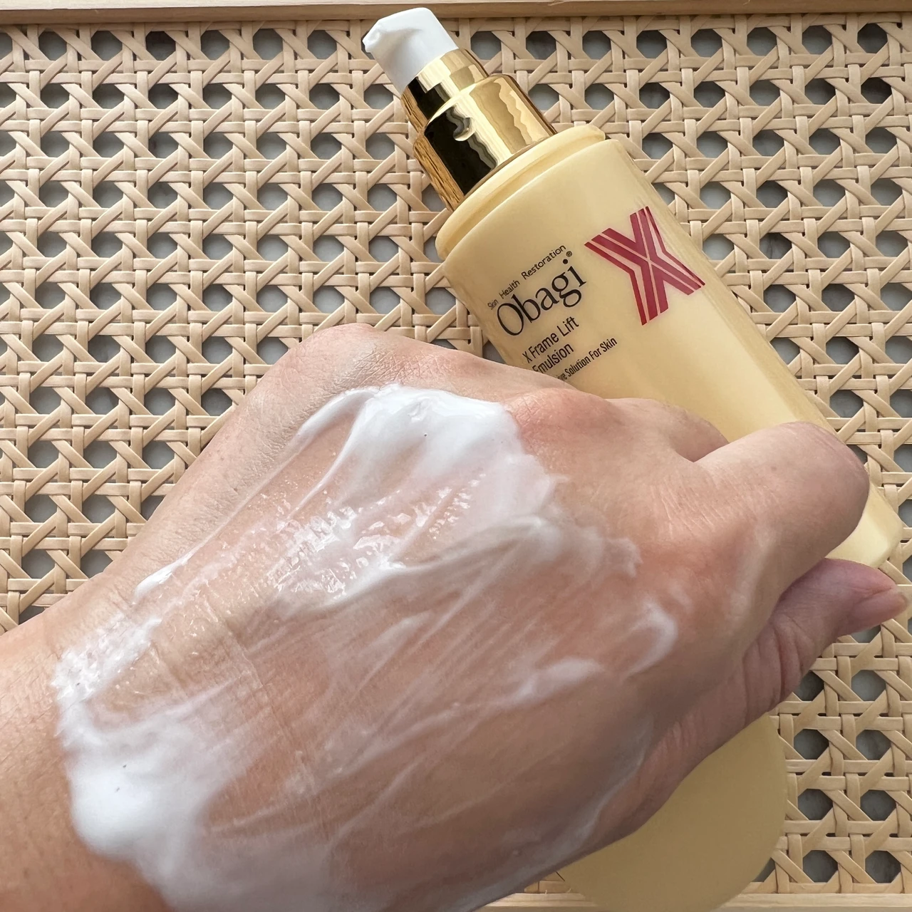 【リニューアル速報】ハリ悩みにアプローチする“抗力”って？Obagi X［オバジX］スキンケアシリーズの全アイテムをレビュー【口コミ】_10_2