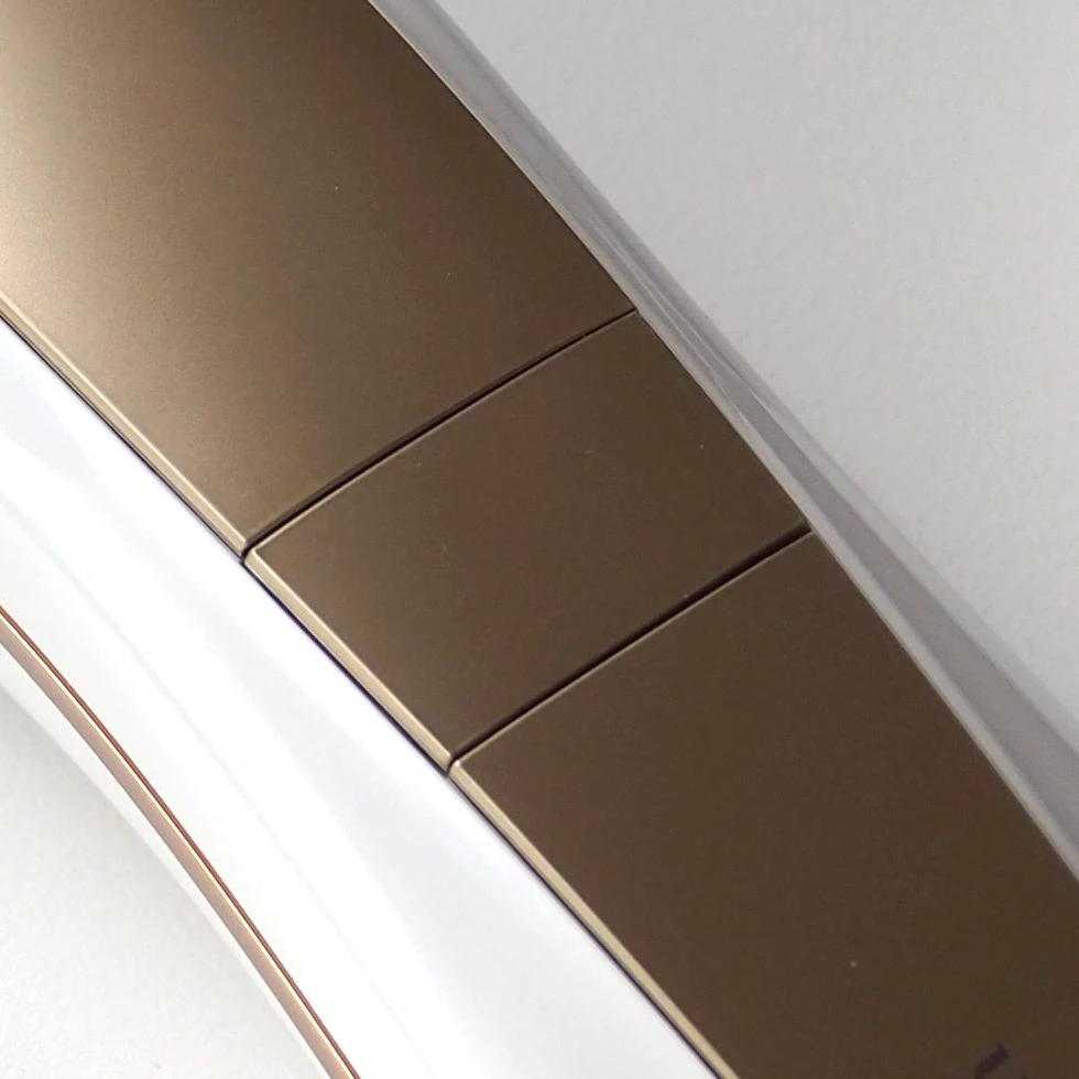 本体フラッシュボタン