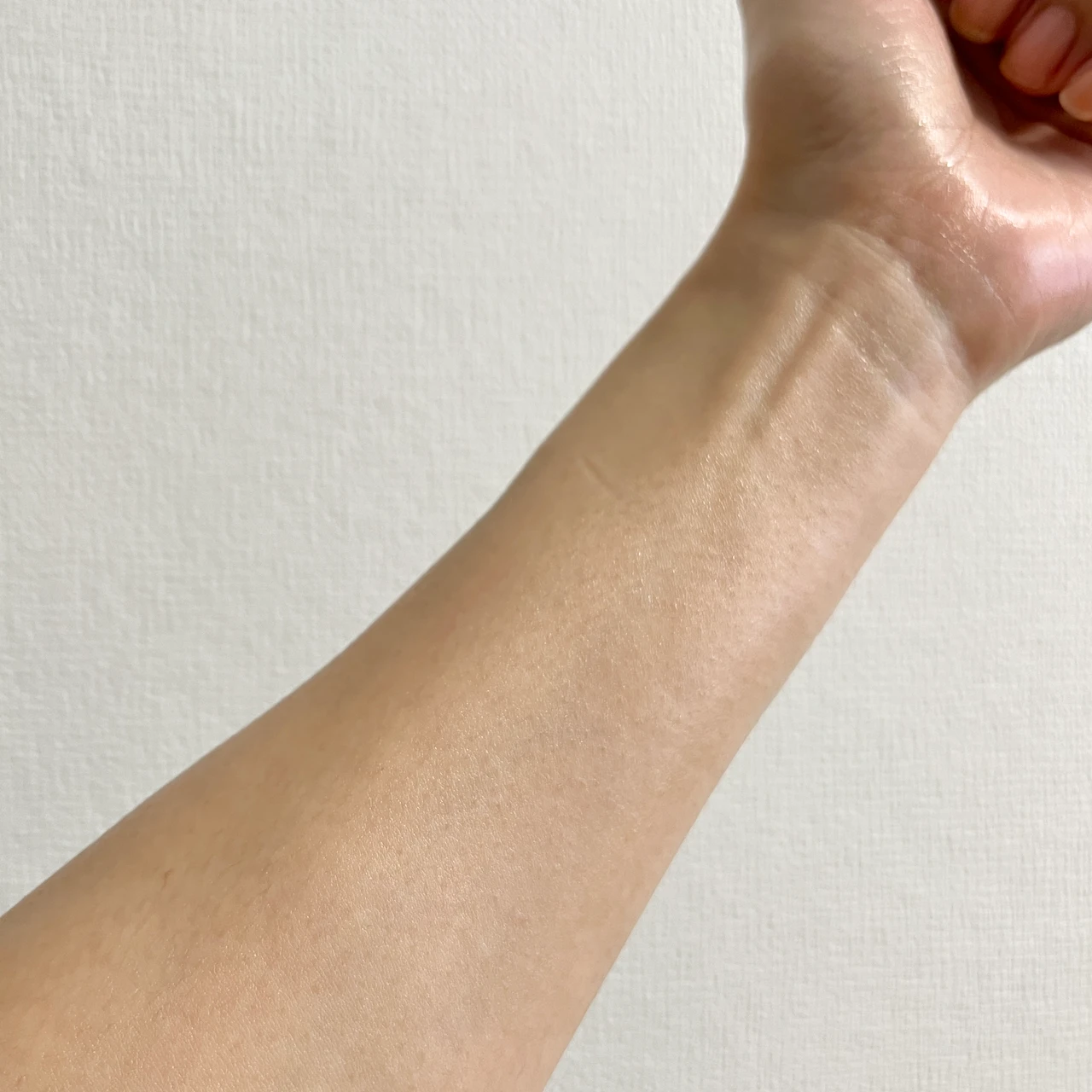 夏のお疲れ乾燥肌を手軽にケア！9月1日新発売《リッツモイスト 全身用ミルク美容液》_4_3