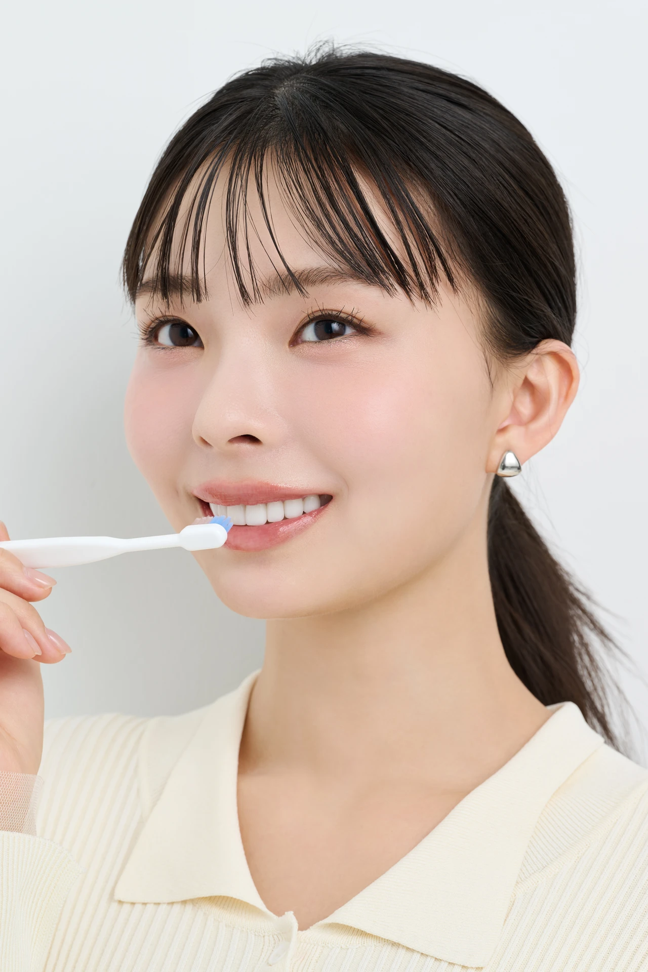 トゥービーフレッシュ　デンタルビューティーエッセンス　ホワイトニング　使い方　笑顔に自信