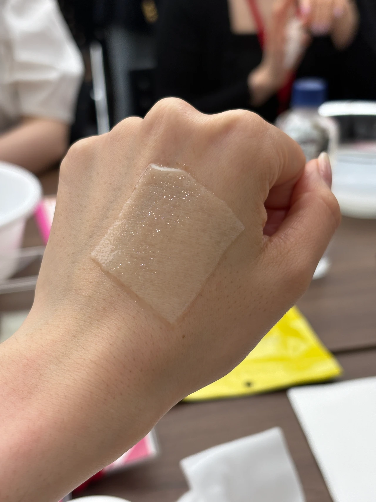 バームなのに乳化の手間なし。PERFECT ONE FOCUSの「落とすケア」で杏仁豆腐肌に_8_2