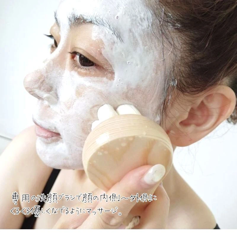 ふわふわ超微細ブラシで極上ブライトニング洗顔！【SHIKARI BRIGHTENING WASH（ブラシセット）】_6
