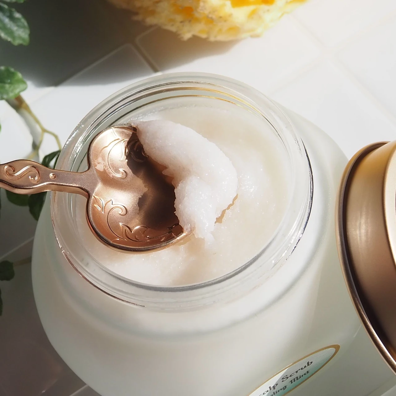 「SABON ヘッドスクラブ リフレッシング」のテクスチャー