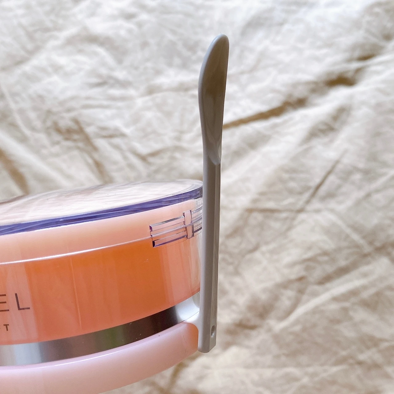 シワ・弾力ケアで跳ね返るようなハリ肌に。_9