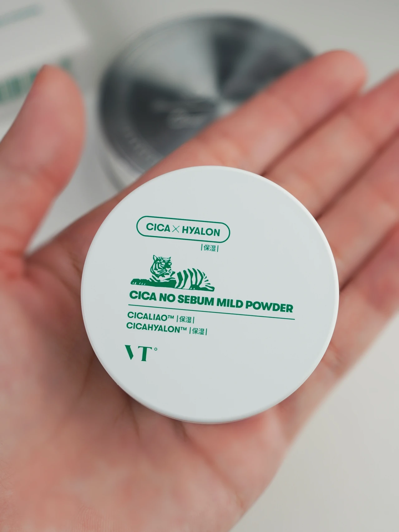 パウダーにもCICA！？人気韓国コスメのサラサラパウダー。VTのパウダーの使用感や使い方やおすすめの使い方をレビュー！_1_1