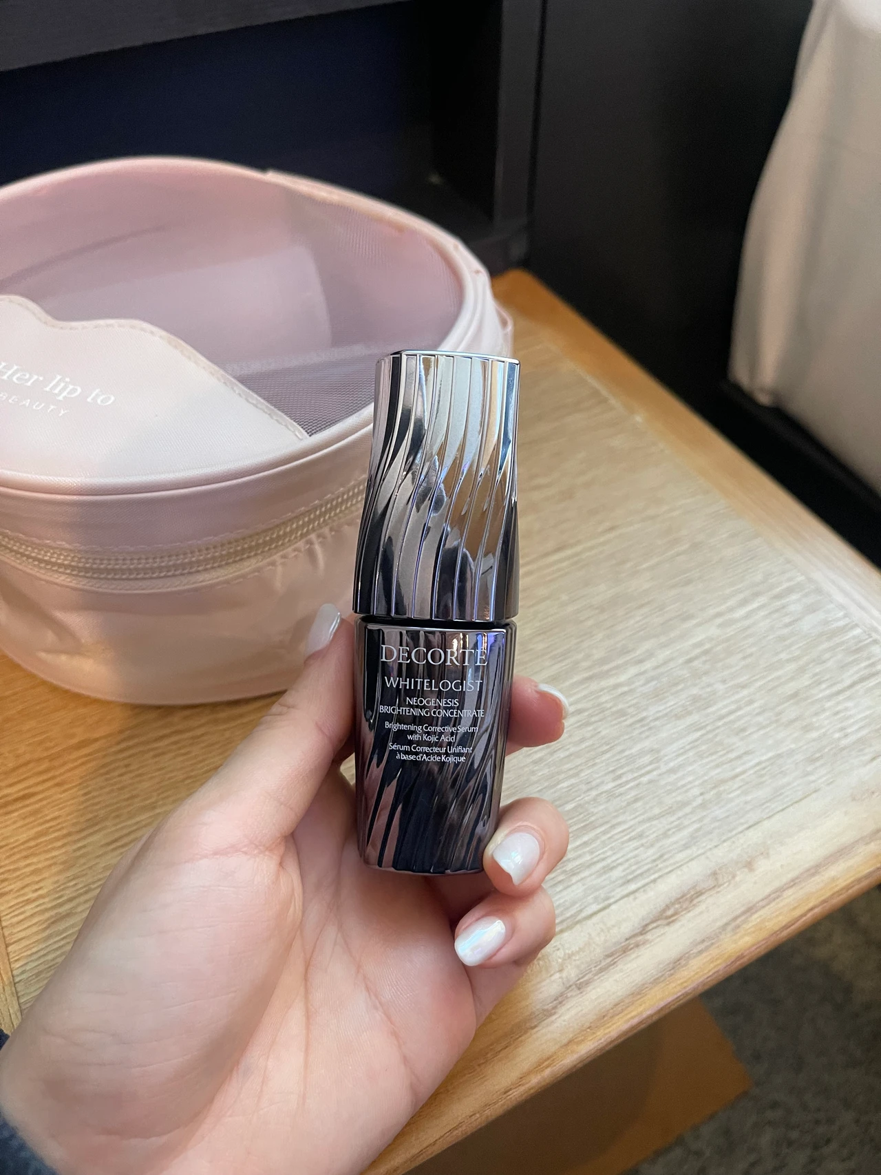 【DECORTÉ】赤みが出やすい私のホワイトロジスト美白美容液レポ（リポソームとの比較も）_4