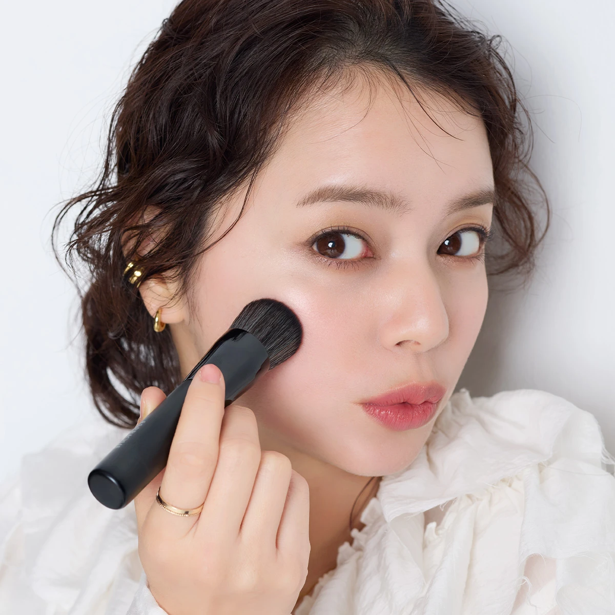 ブラシ使いでより目指したい肌仕上がりに！