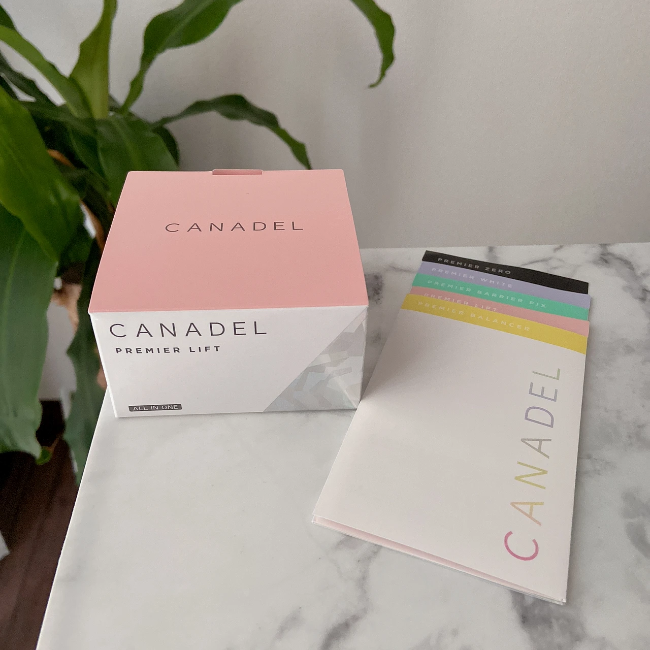 【忙しい日の頼もしい味方✨】オールインワンなのに、ハリケアもシワ改善も叶える！カナデル「プレミアリフト」💓_2_1