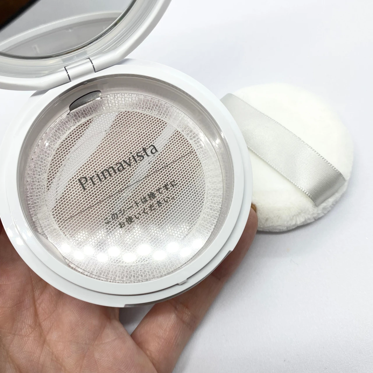 プリマヴィスタ　primavista ポアレスフィクサー　フェイスパウダー　崩れ防止　ルースパウダ