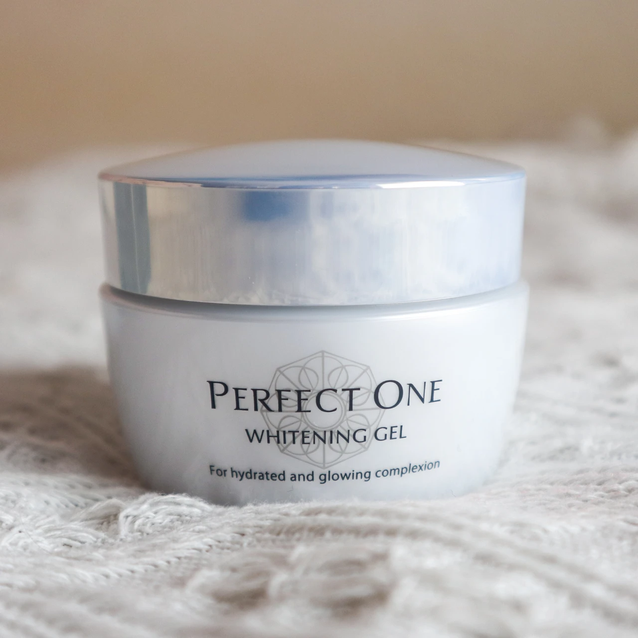 パーフェクトワン 薬用ホワイトニングジェル
