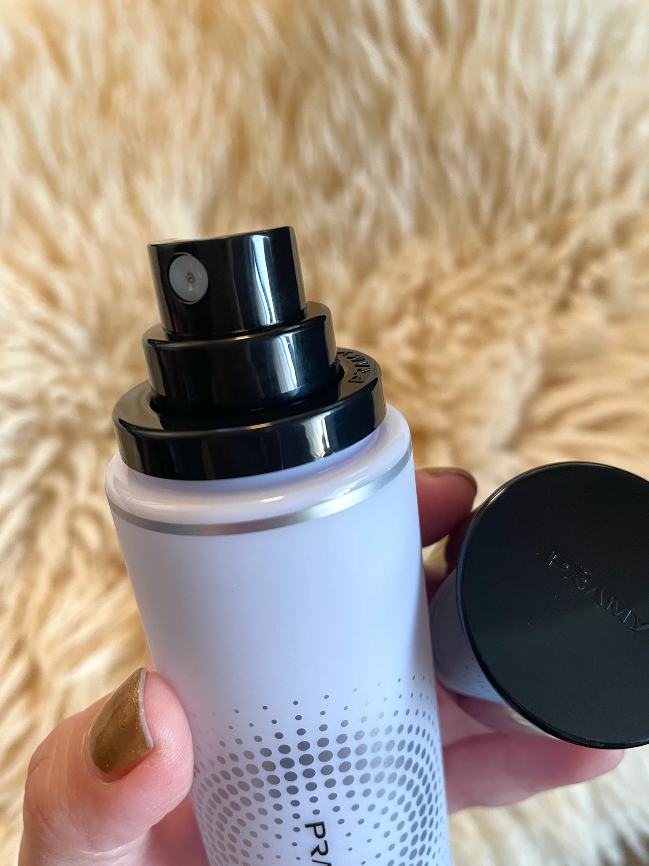 PRAMY、キープミスト、メイク