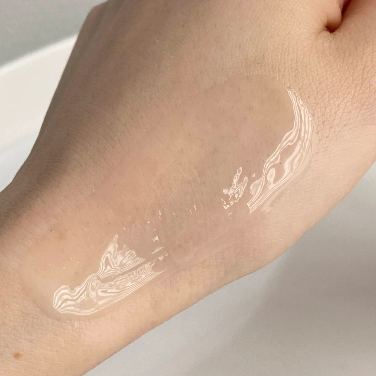 ロート製薬のオバジXシリーズがリニューアル!重力に負けないハリ肌を目指す【オバジX フレームリフトシリーズ】_3_2