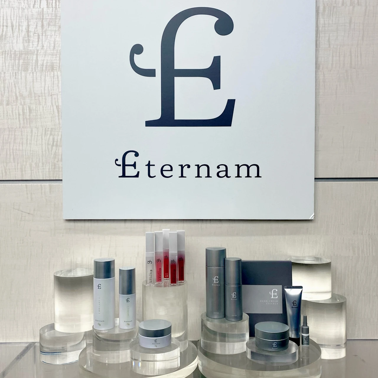 希少なヒト臍帯由来間葉系幹細胞培養場清液を高配合！FUKAMIさん絶賛の【エテルナム×マキア】_2