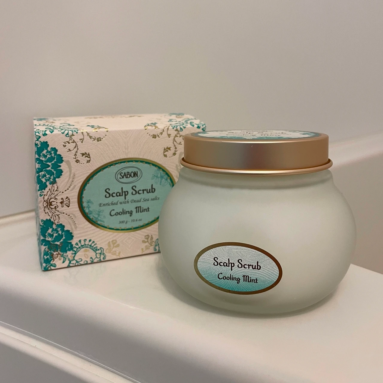 頭皮の汚れとともに疲れもとれる♡頭皮スクラブ_1