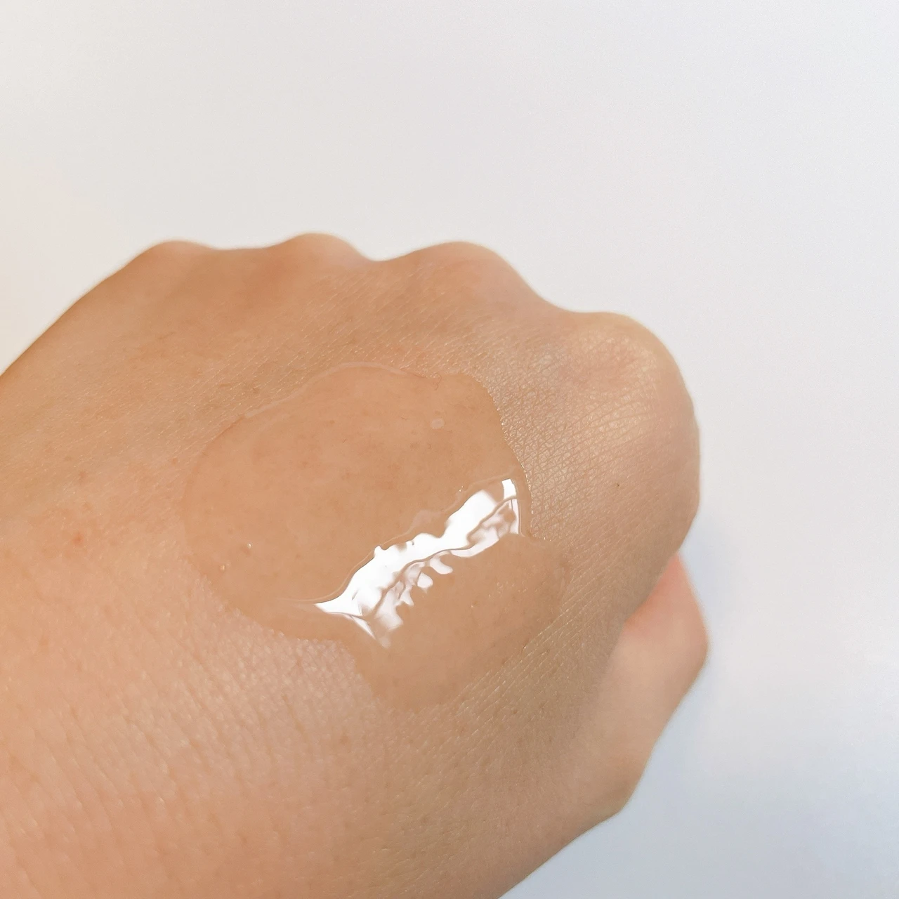 【年齢サインを感じる敏感肌に】製薬会社マルホによる「iniks」から美容液が新登場！_3_2