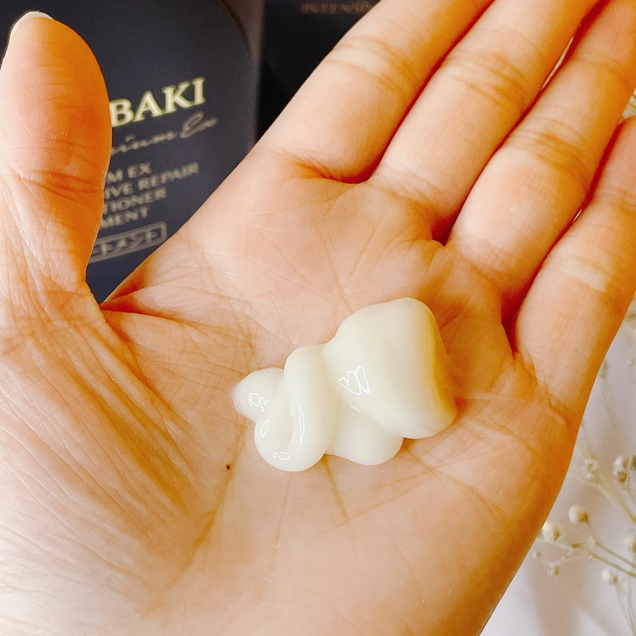 【TSUBAKI プレミアムEXシリーズ】黒TSUBAKI+金のヘアマスクで徹底ケア！艶あふれるオーラ髪へ_3_2