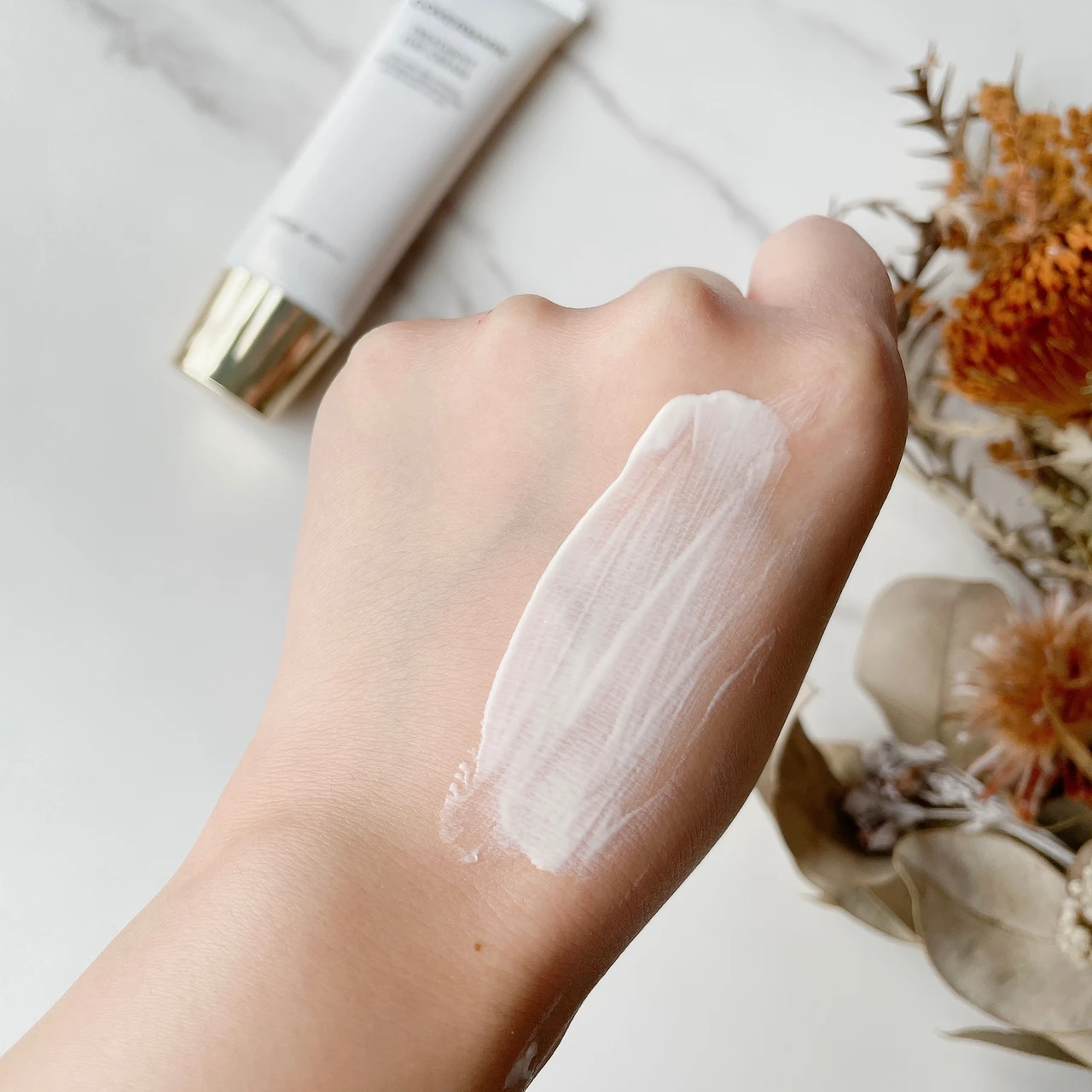 【スキンケアマニアおすすめ】カバーマーク トリートメント デイ クリーム 今季話題の日中用スキンケアクリーム_2_2