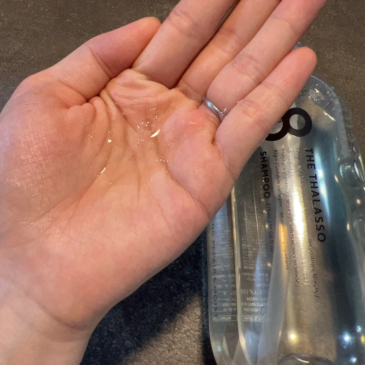 【洗う美容液シャンプー】"ぷるん髪"を手に入れたいならこれ！「8 THE THALASSO(エイトザタラソ)」_2_1