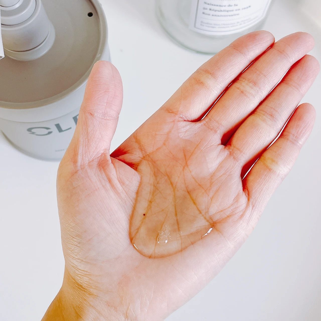 クレンド リッチモイスト ディープクレンジング ミネラル シャンプー テクスチャー